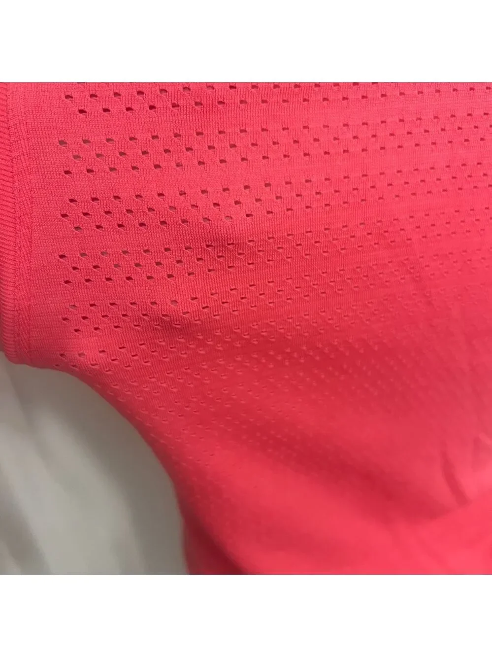 Lululemon Breeze by Muscle Tank Glossy Pink Size 6